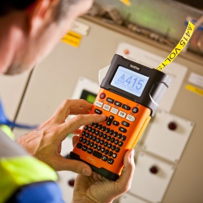 Rotuladora Brother PT-E300VP Portatil